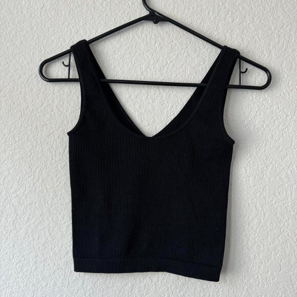 American Threads black ribbed basic tank🖤☁️ - Picture 6 of 6